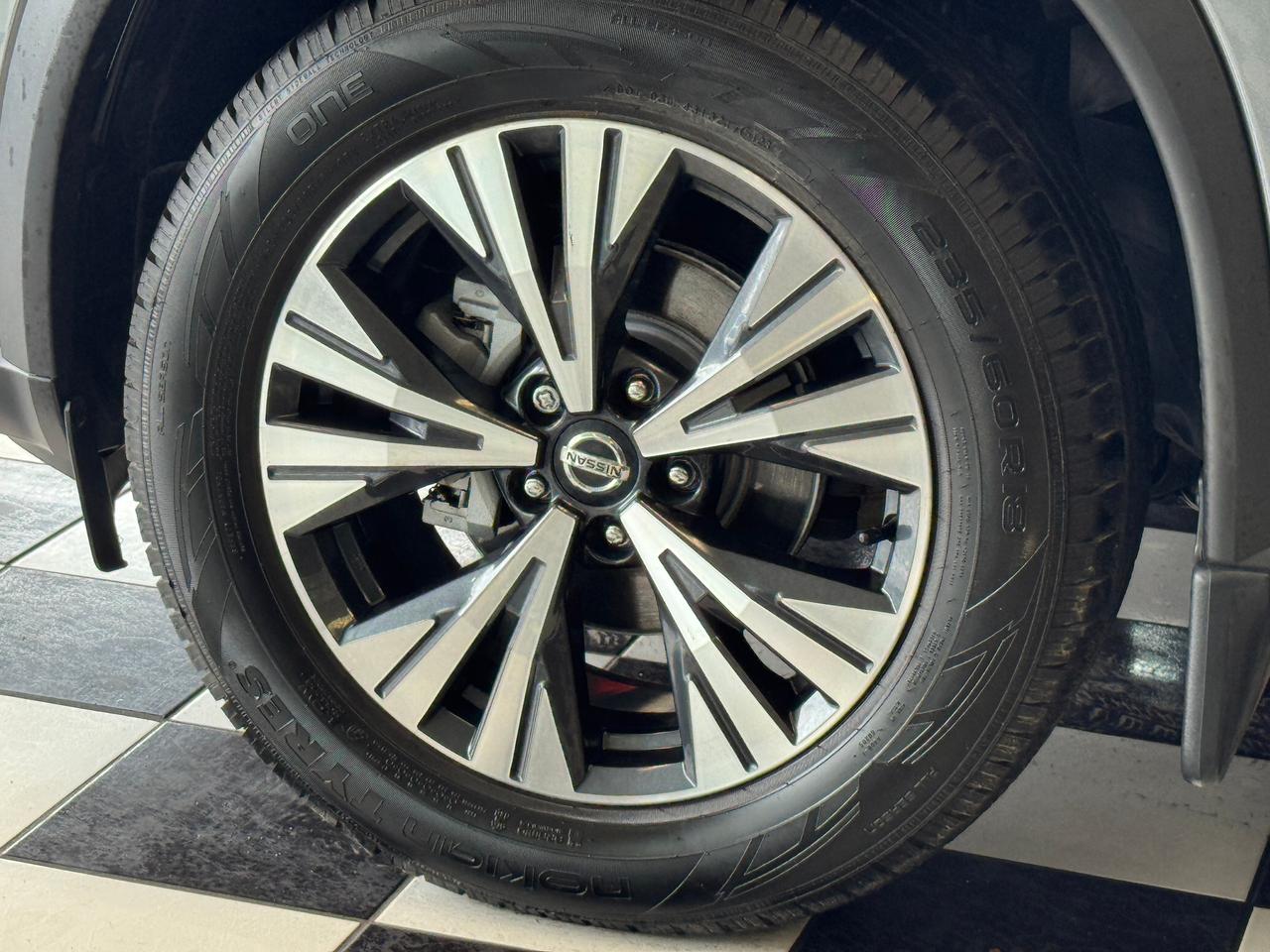 2021 Nissan Rogue SV TECH AWD+Pano Roof+Adaptive Cruise+CLEAN CARFAX Photo