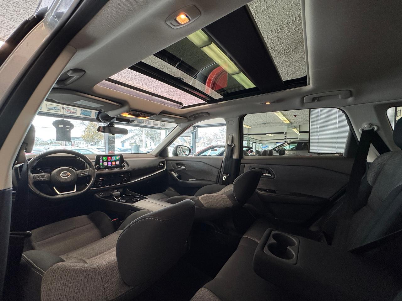 2021 Nissan Rogue SV TECH AWD+Pano Roof+Adaptive Cruise+CLEAN CARFAX Photo