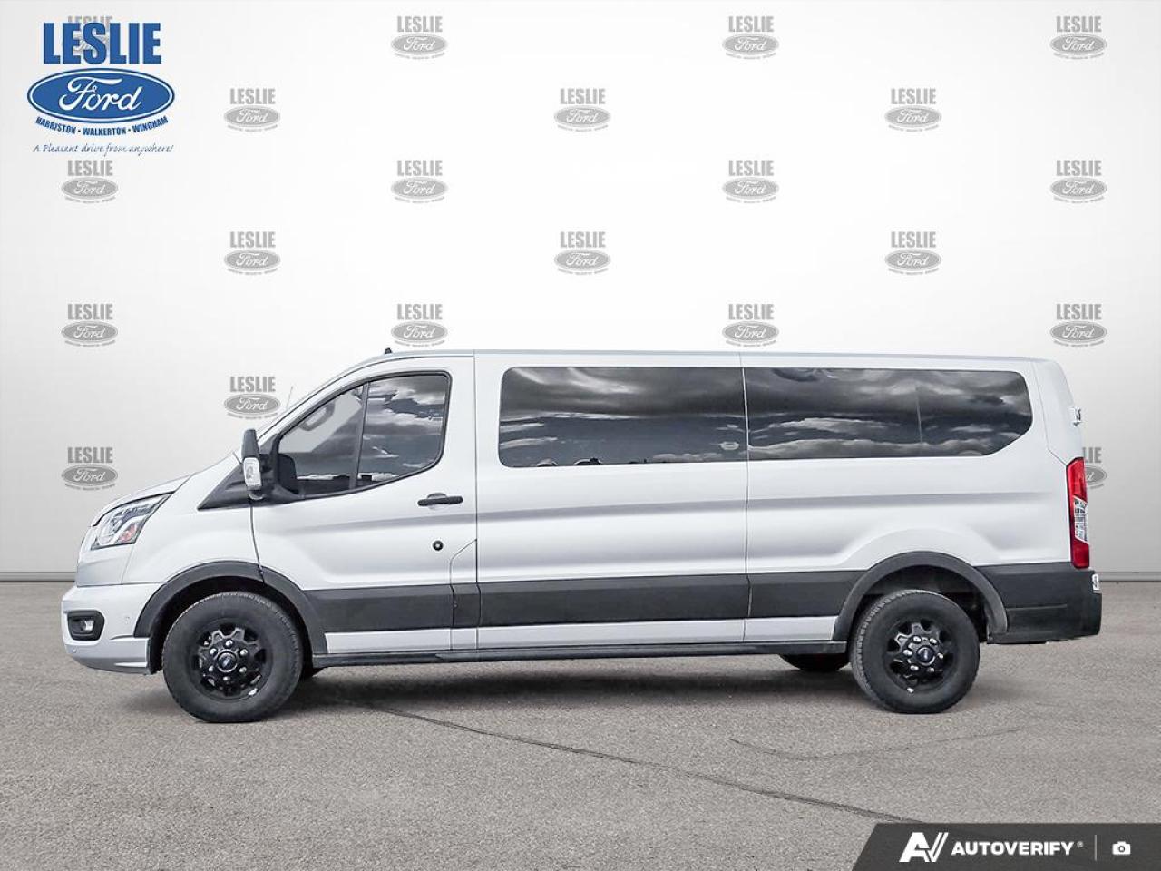 2023 Ford Transit Passenger Wagon XL T-350 148 Low Roof  AWD Photo3
