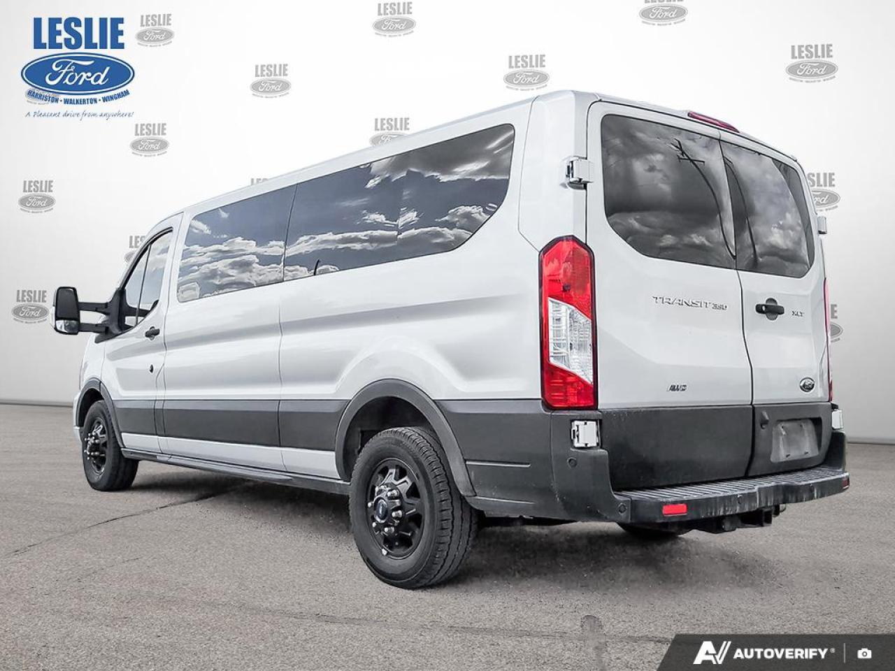 2023 Ford Transit Passenger Wagon XL T-350 148 Low Roof  AWD Photo4