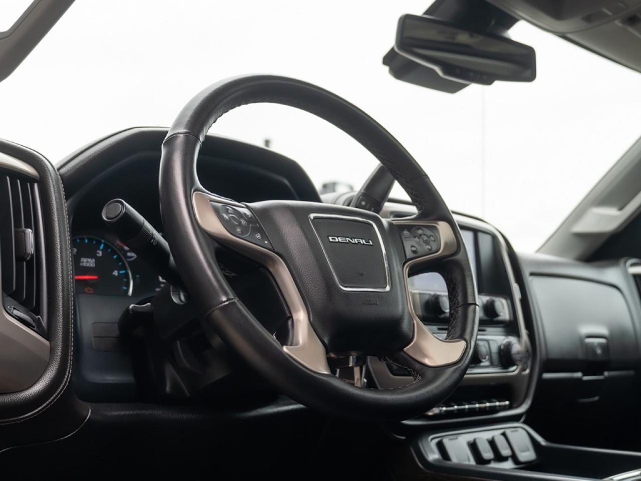 2018 GMC Sierra 3500 Denali Diesel Dually Lifted/Rims/Tires Photo13