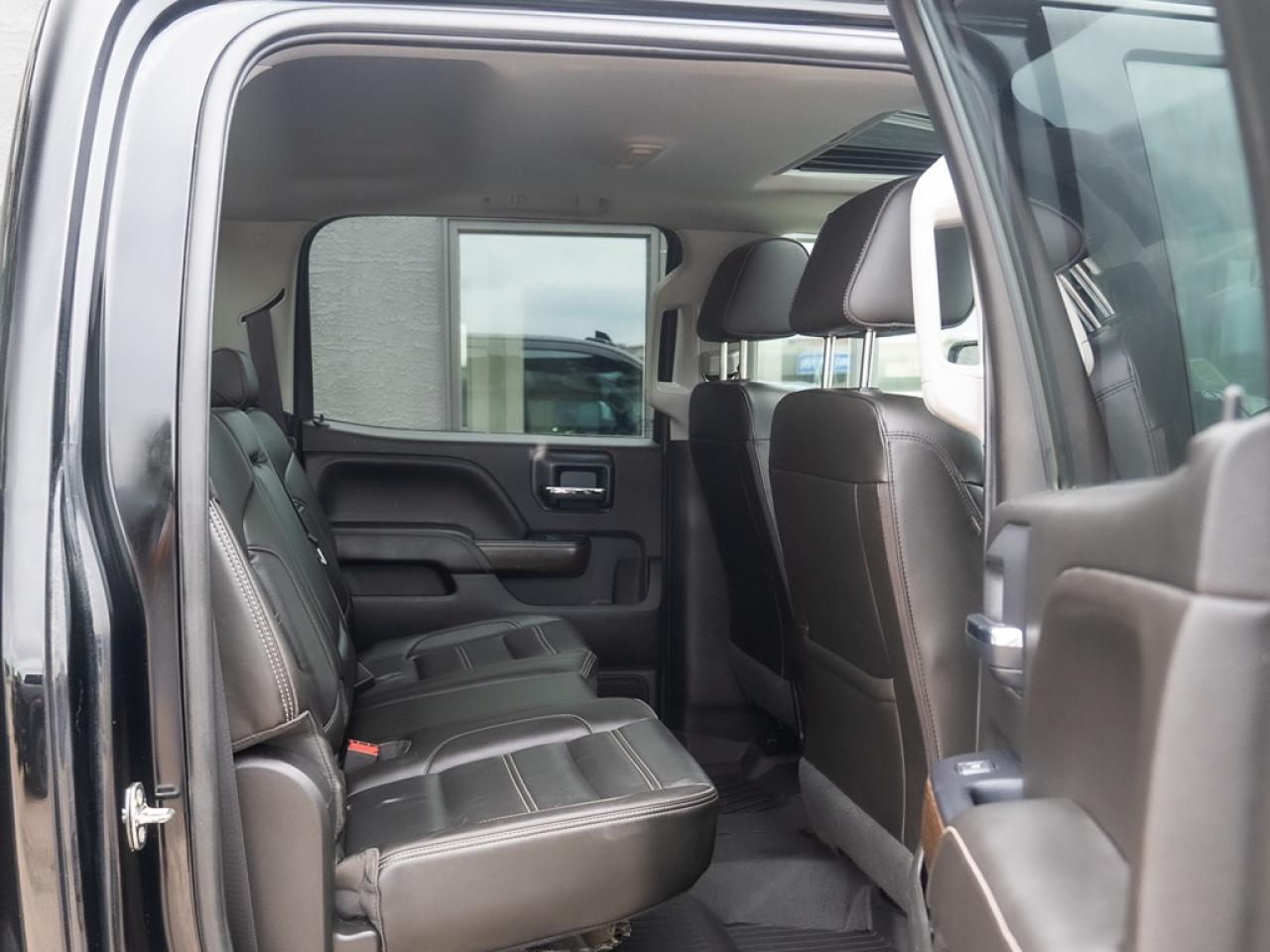 2018 GMC Sierra 3500 Denali Diesel Dually Lifted/Rims/Tires Photo39
