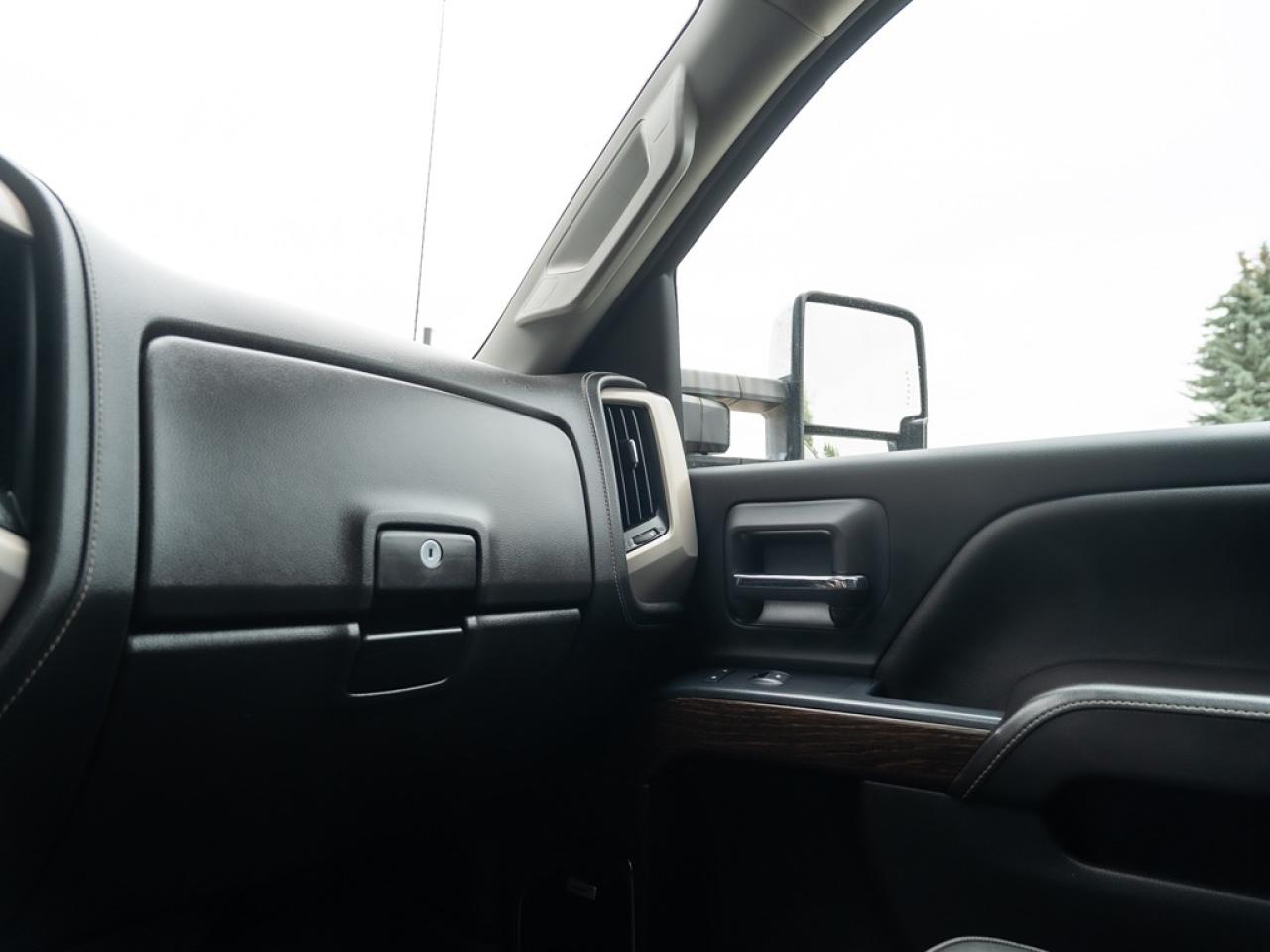 2018 GMC Sierra 3500 Denali Diesel Dually Lifted/Rims/Tires Photo35