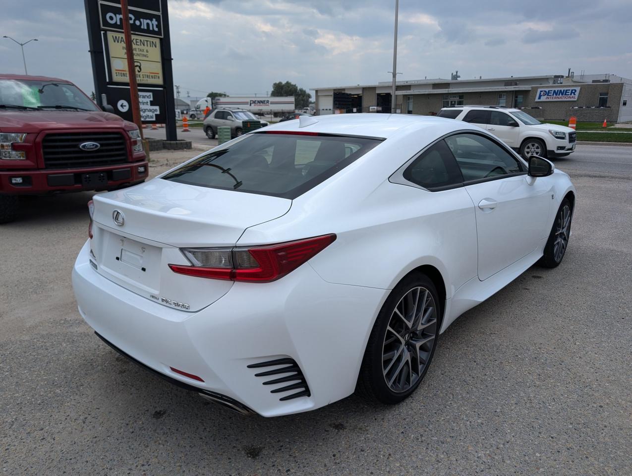 2017 Lexus RC 300 F Sport | Leather | Heated Cooled Seats - Photo #4