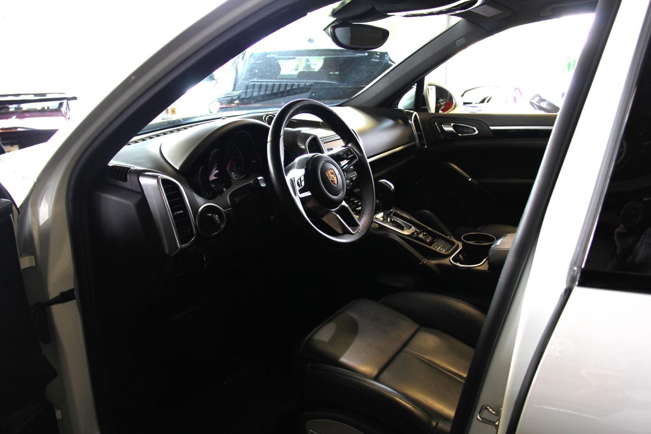 2015 Porsche Cayenne DIESEL - Photo #7
