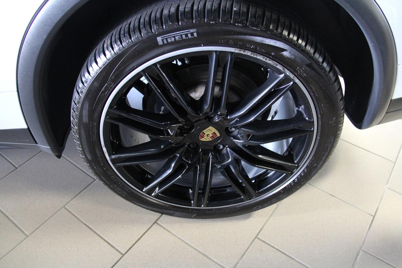 2015 Porsche Cayenne DIESEL - Photo #9