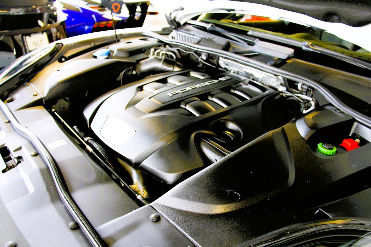 2015 Porsche Cayenne DIESEL - Photo #13