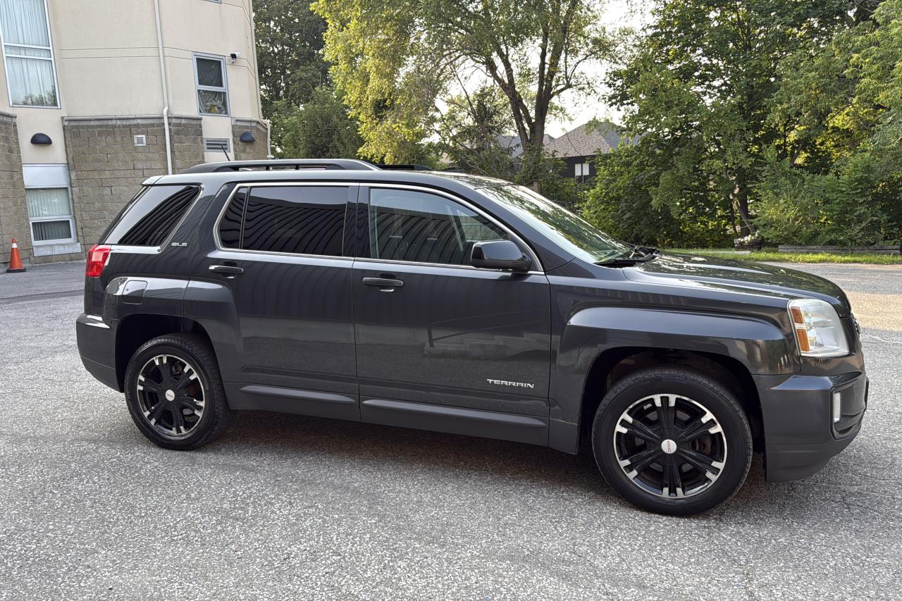 2017 GMC Terrain SLE - Photo #4