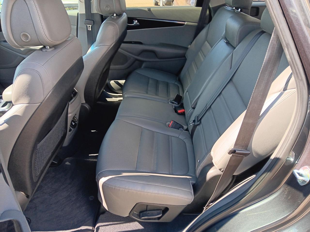 2016 Kia Sorento 3.3L EX+ AWD 7Pass, Remote, Leather, Pano, BU Cam, - Photo #18