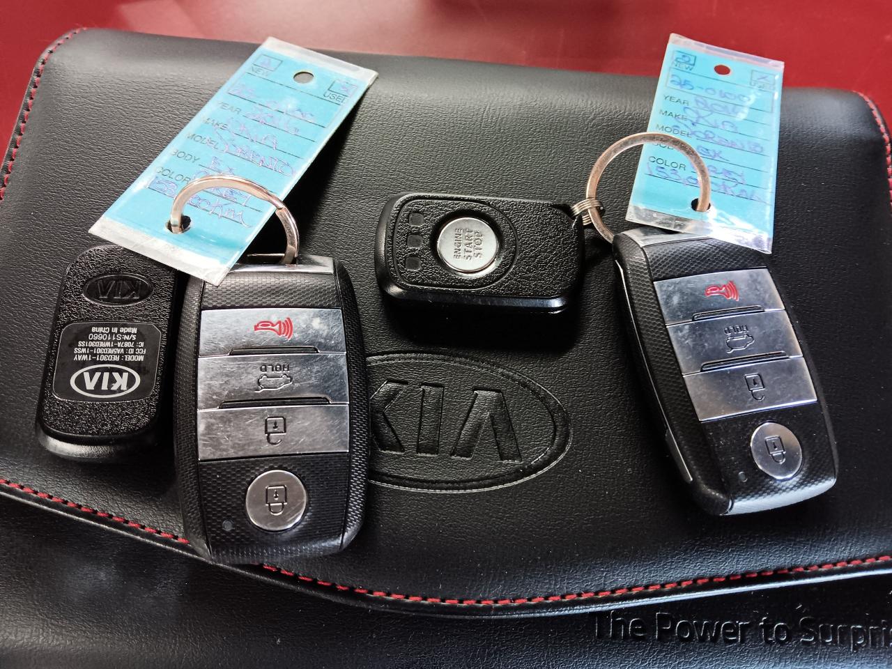 2016 Kia Sorento 3.3L EX+ AWD 7Pass, Remote, Leather, Pano, BU Cam, - Photo #26