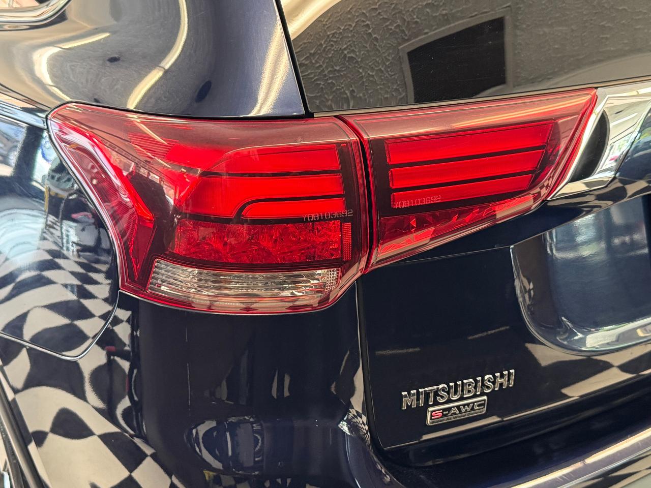 2018 Mitsubishi Outlander GT AWD 7 PASS+360 CAM+Adaptive Cruise+CLEAN CARFAX Photo60