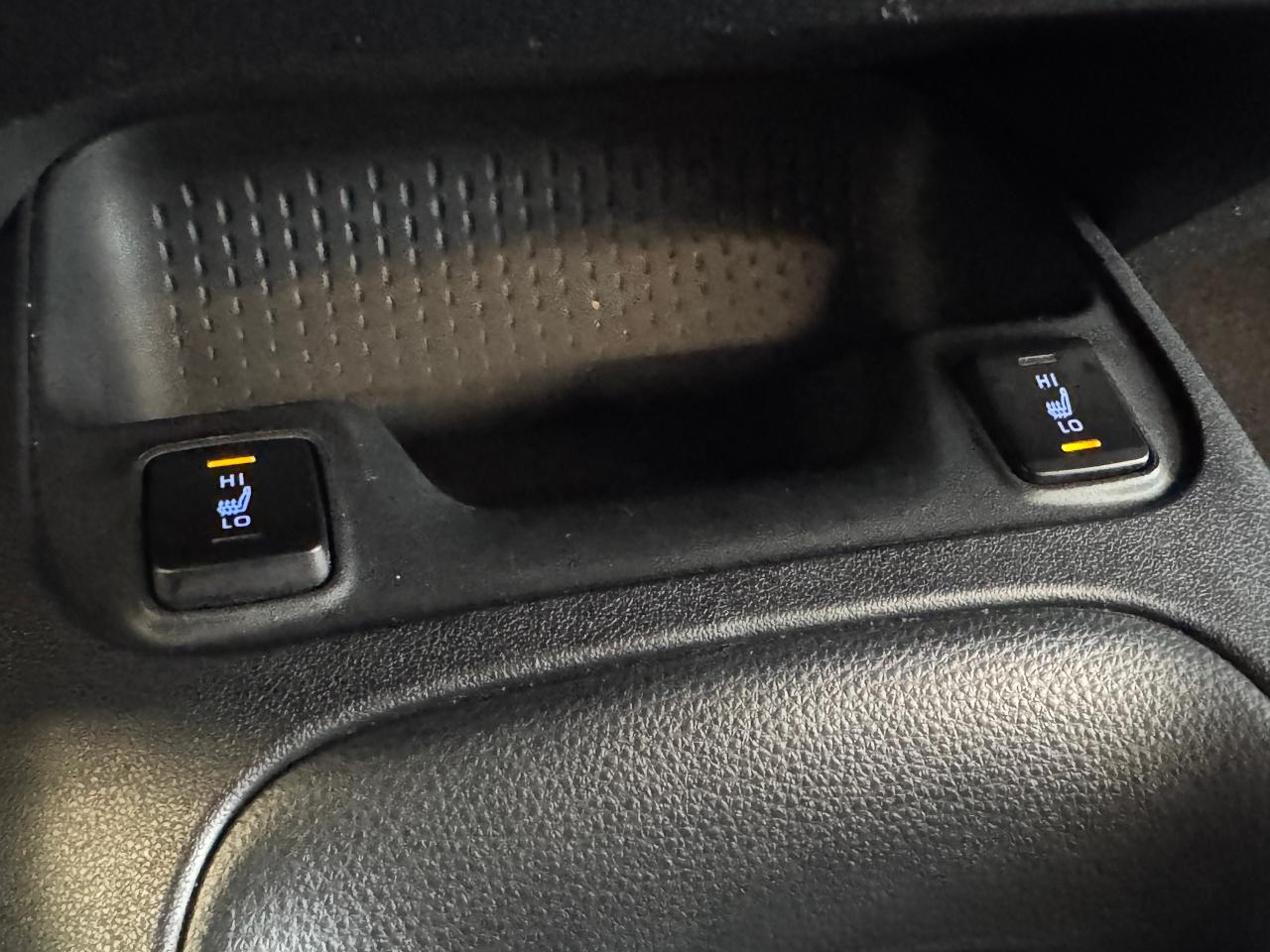 2020 Toyota Corolla LE+New Tires+Brakes+Adaptive Cruise+ApplePlay+LKA Photo31