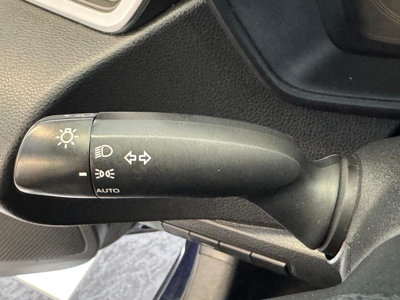 2020 Toyota Corolla LE+New Tires+Brakes+Adaptive Cruise+ApplePlay+LKA Photo43