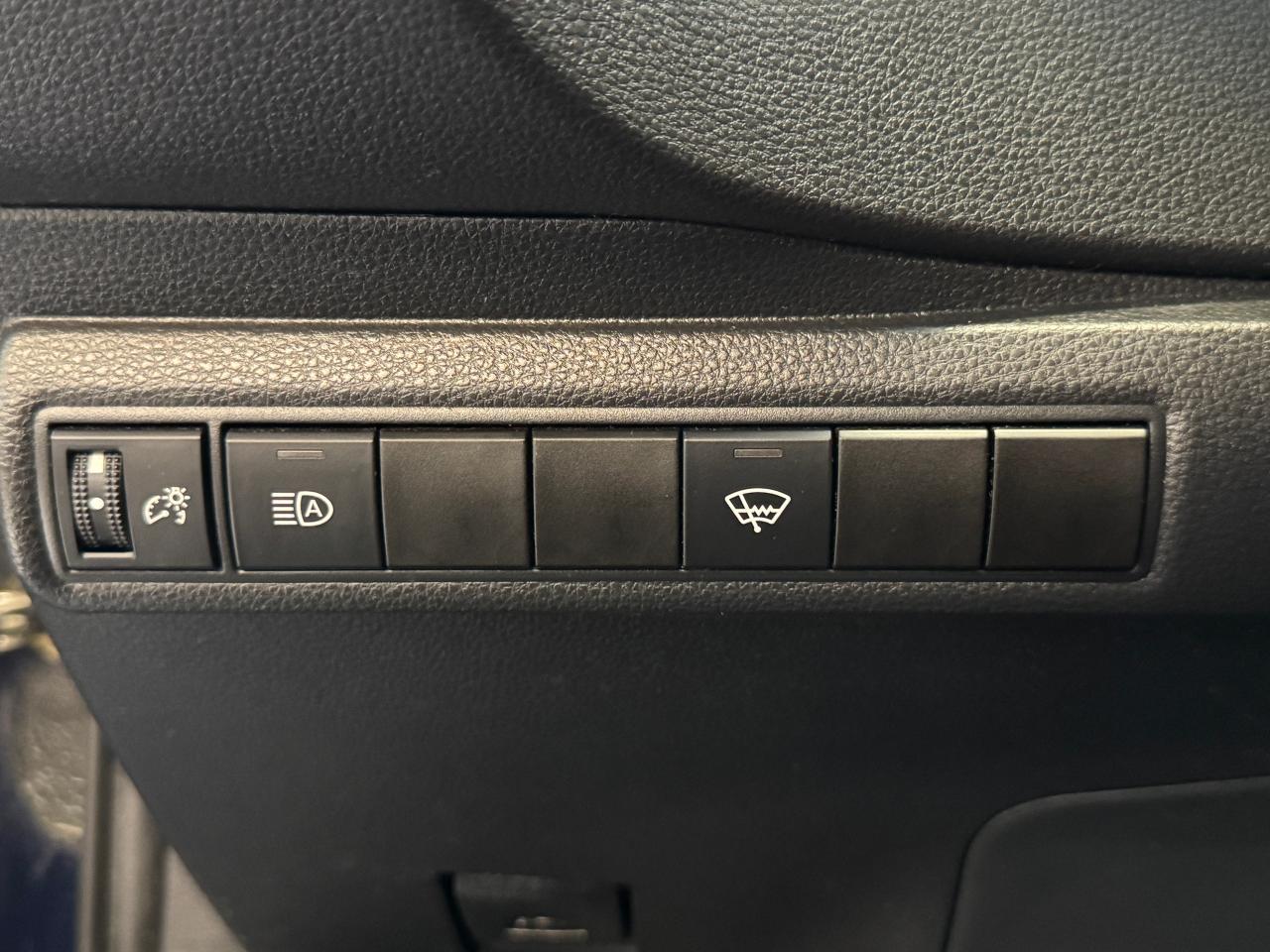 2020 Toyota Corolla LE+New Tires+Brakes+Adaptive Cruise+ApplePlay+LKA Photo44