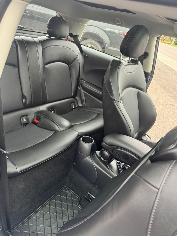 2022 MINI Cooper Cooper S - Photo #19