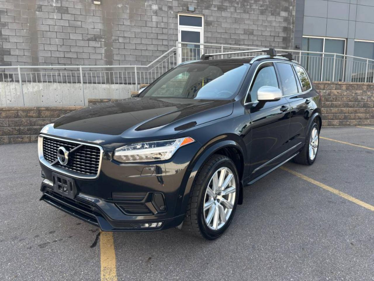 Used 2018 Volvo XC90 R-DESIGN for sale in Calgary, AB