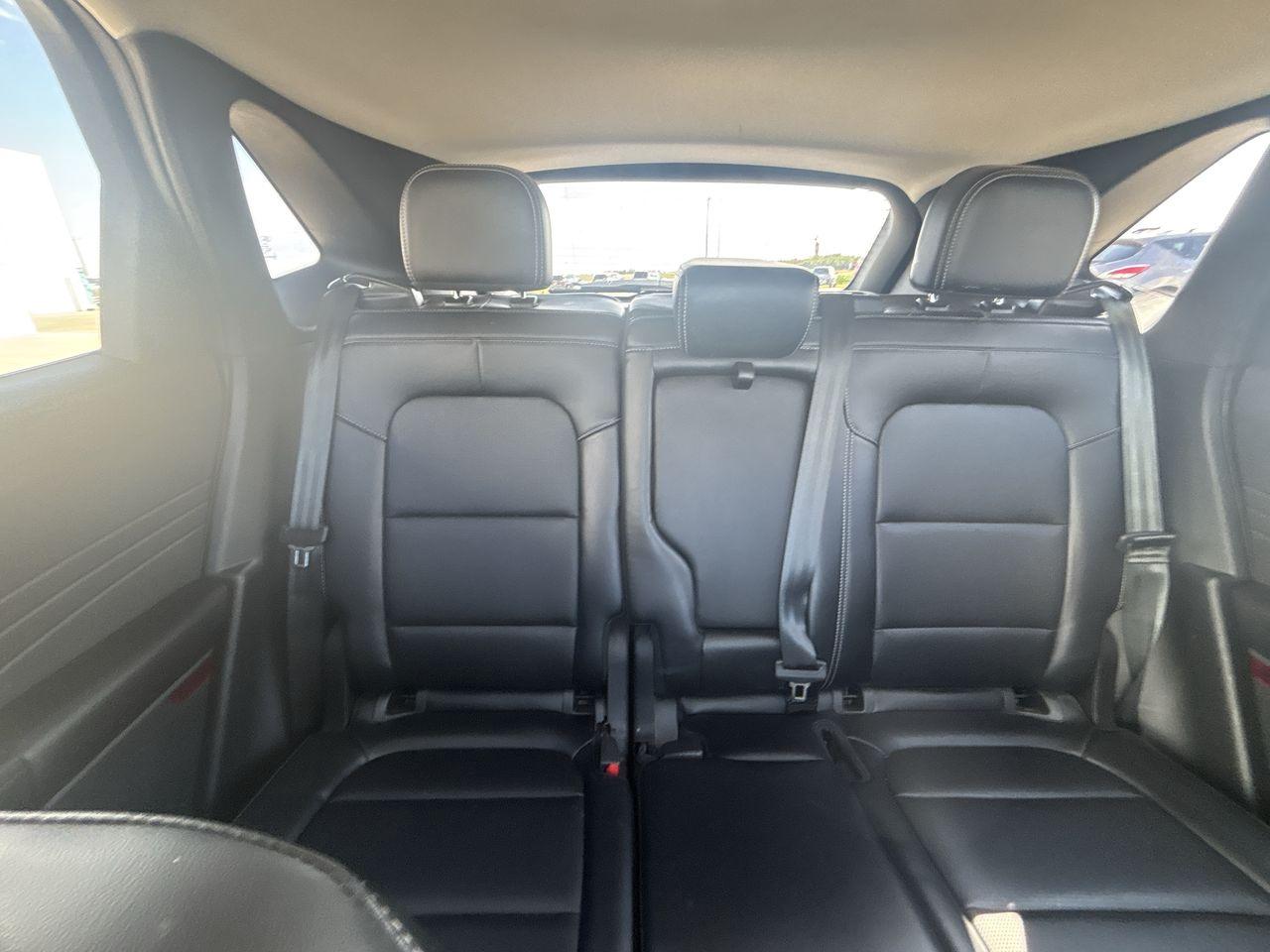 2023 Ford Escape Platinum AWD Photo5