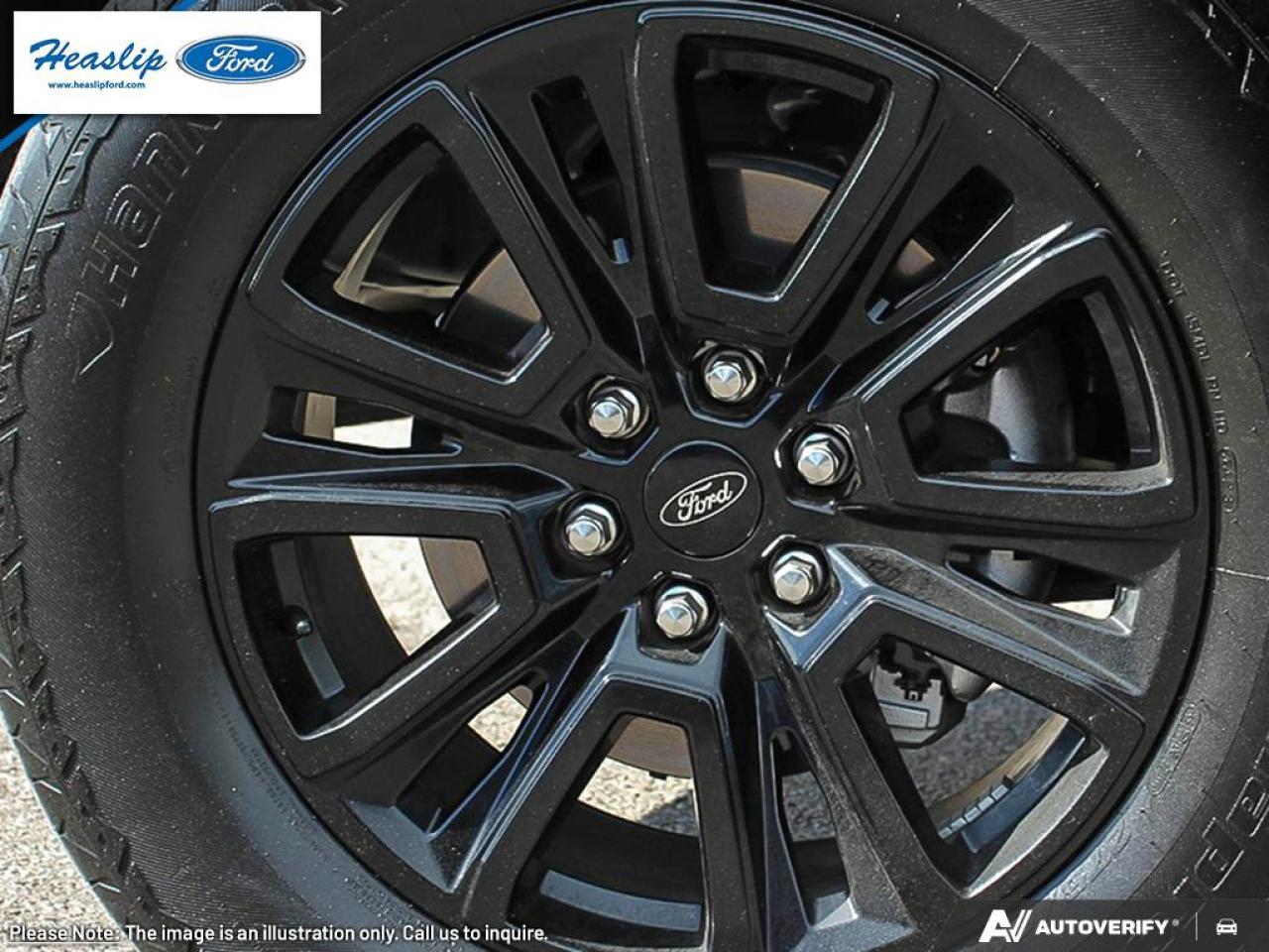 2025 Ford F-150 Platinum Photo5