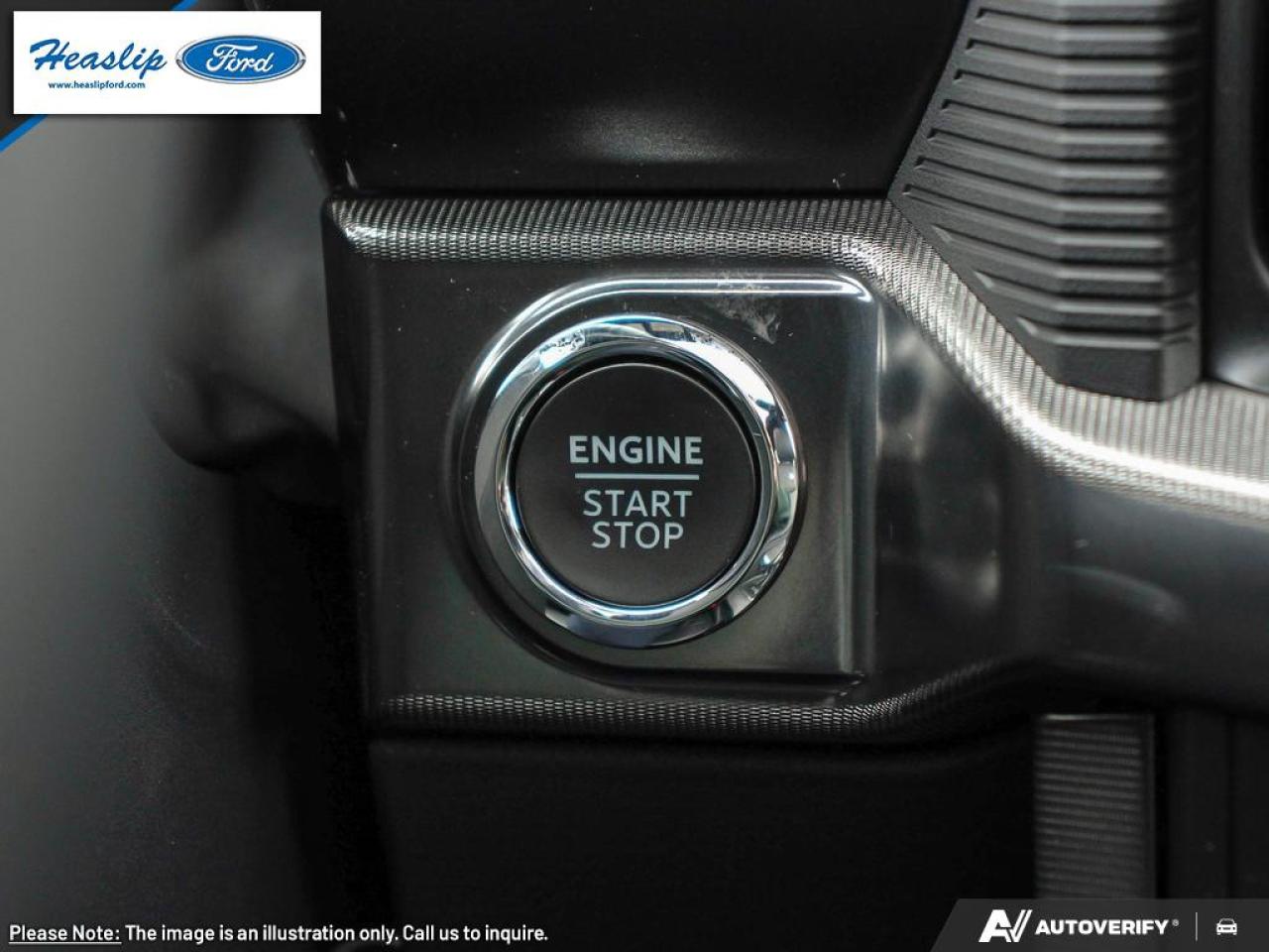 2025 Ford F-150 Platinum Photo5