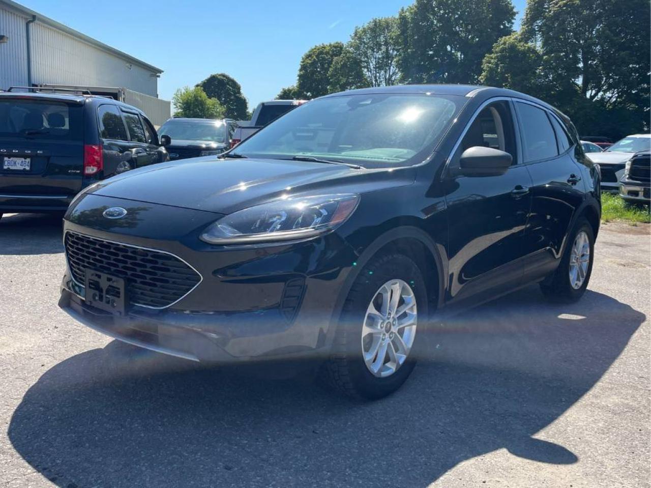 Used 2022 Ford Escape SE Hybrid AWD for sale in North York, ON