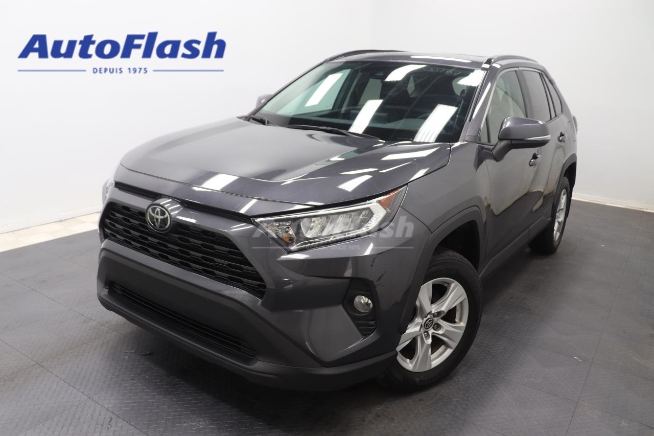 Used 2021 Toyota RAV4 XLE, AWD, CAMERA, CARPLAY, SIEGES CHAUFF, TOIT for sale in Saint-Hubert, QC