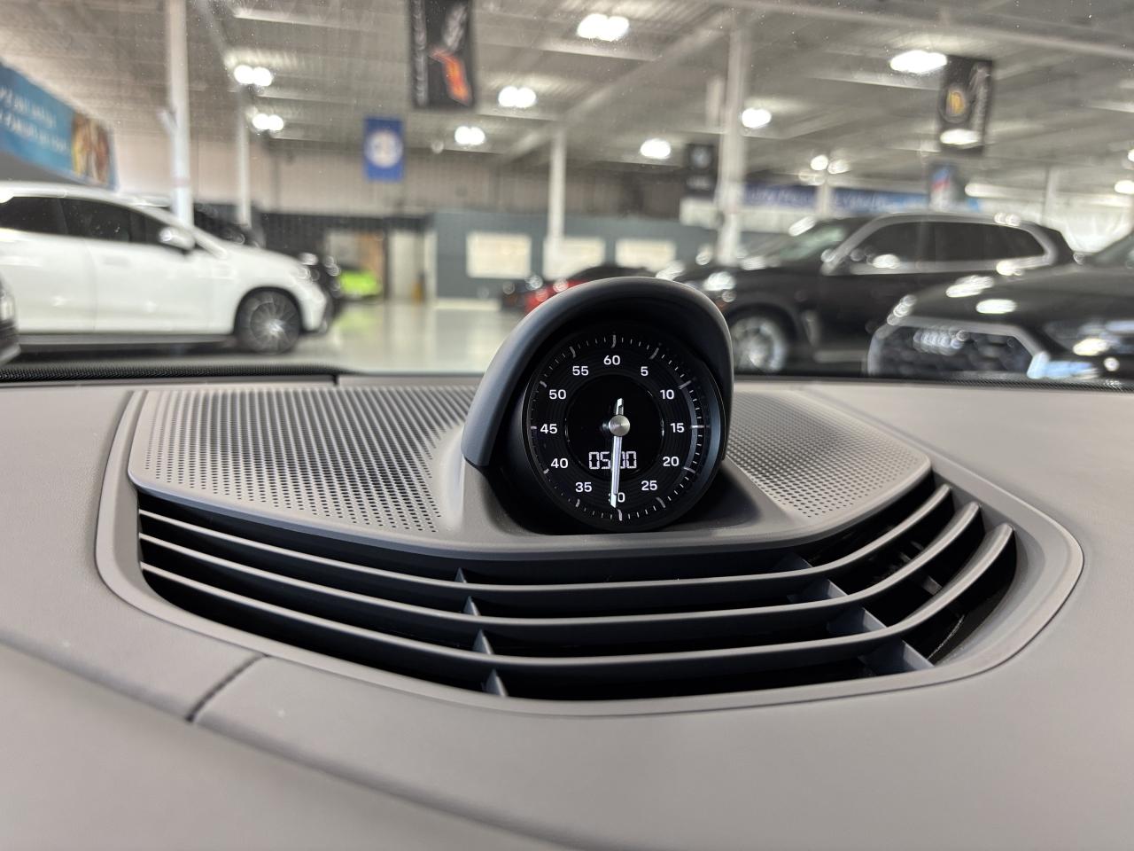 2023 Porsche Taycan GTS Sport Turismo|AWD|NO LUX TAX|PASSENGERSCREEN|+ - Photo #26