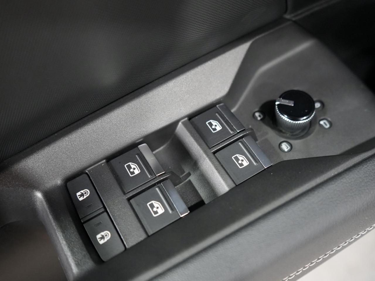 2024 Audi Q4 e-tron 50 quattro Photo