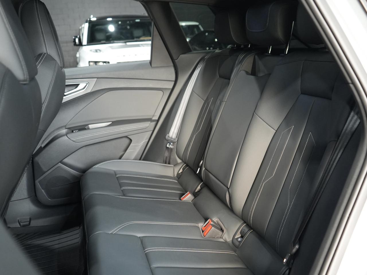 2024 Audi Q4 e-tron 50 quattro Photo