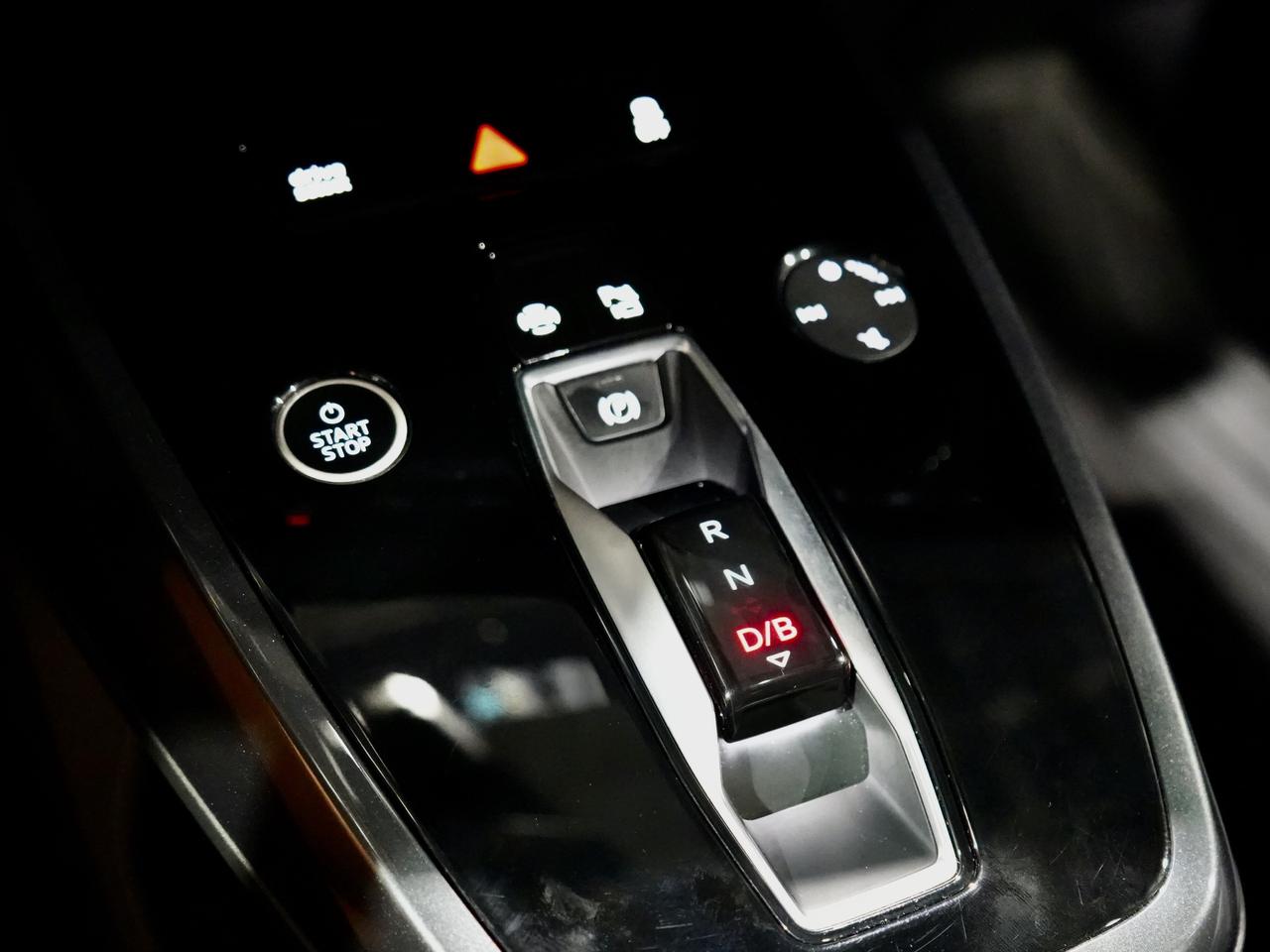 2024 Audi Q4 e-tron 50 quattro Photo