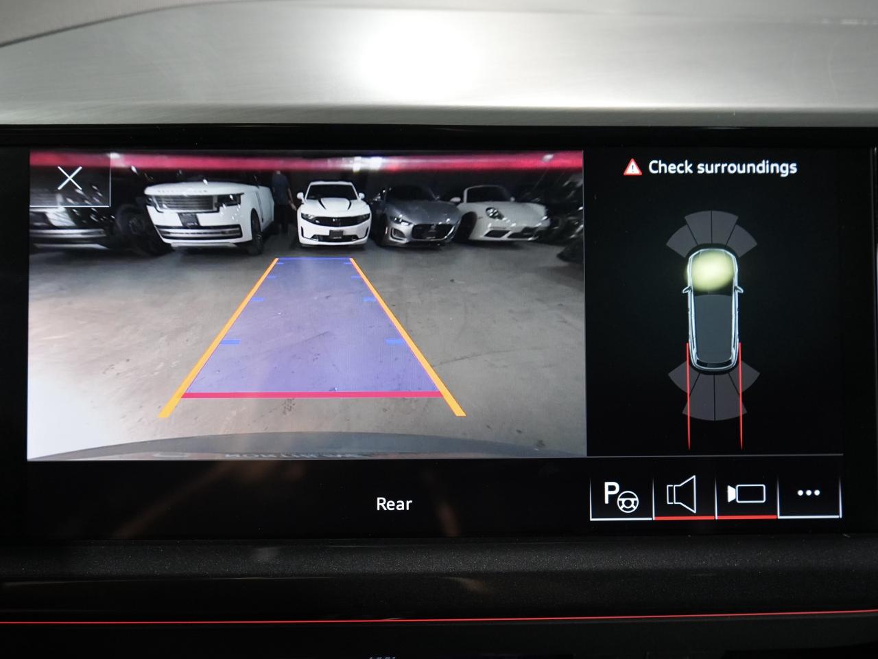 2024 Audi Q4 e-tron 50 quattro Photo