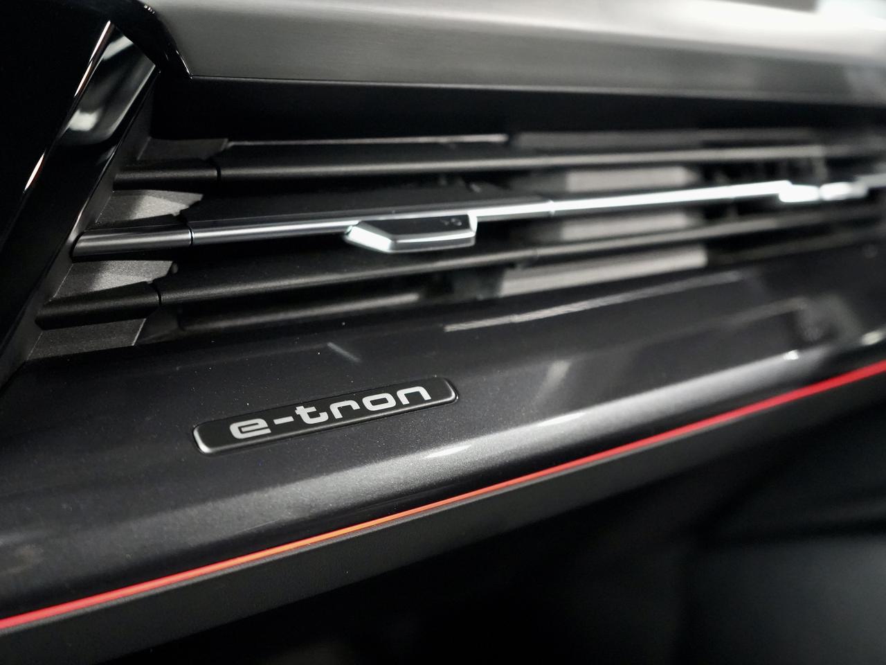 2024 Audi Q4 e-tron 50 quattro Photo