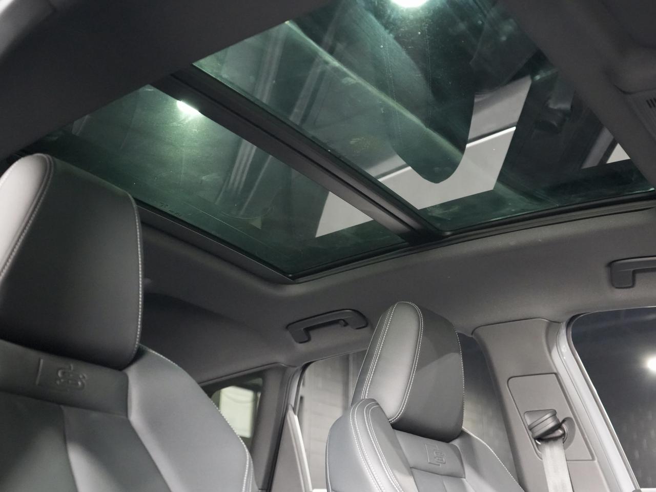 2024 Audi Q4 e-tron 50 quattro Photo