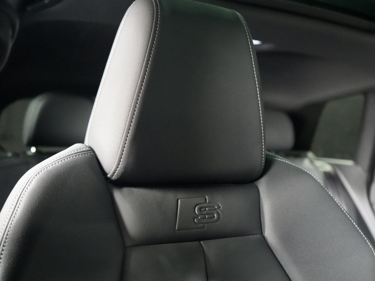 2024 Audi Q4 e-tron 50 quattro Photo