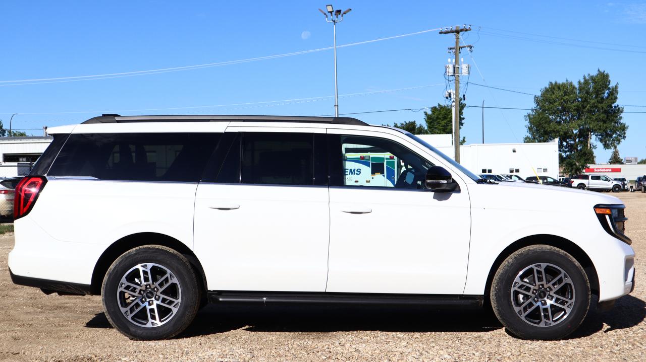 2025 Ford Expedition Active Max Photo4