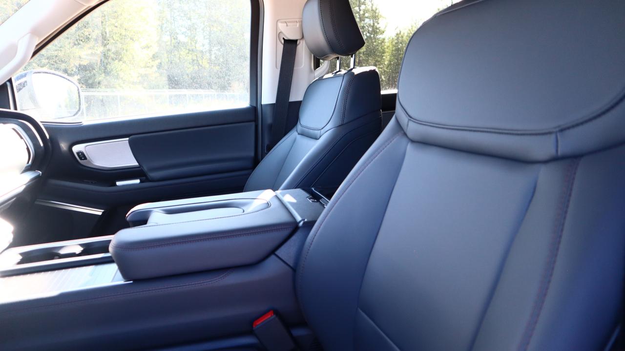 2025 Ford Expedition Active Max Photo5