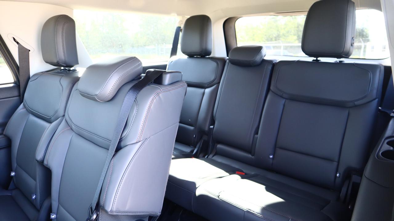 2025 Ford Expedition Active Max Photo5