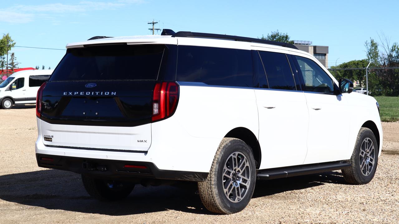 2025 Ford Expedition Active Max Photo5