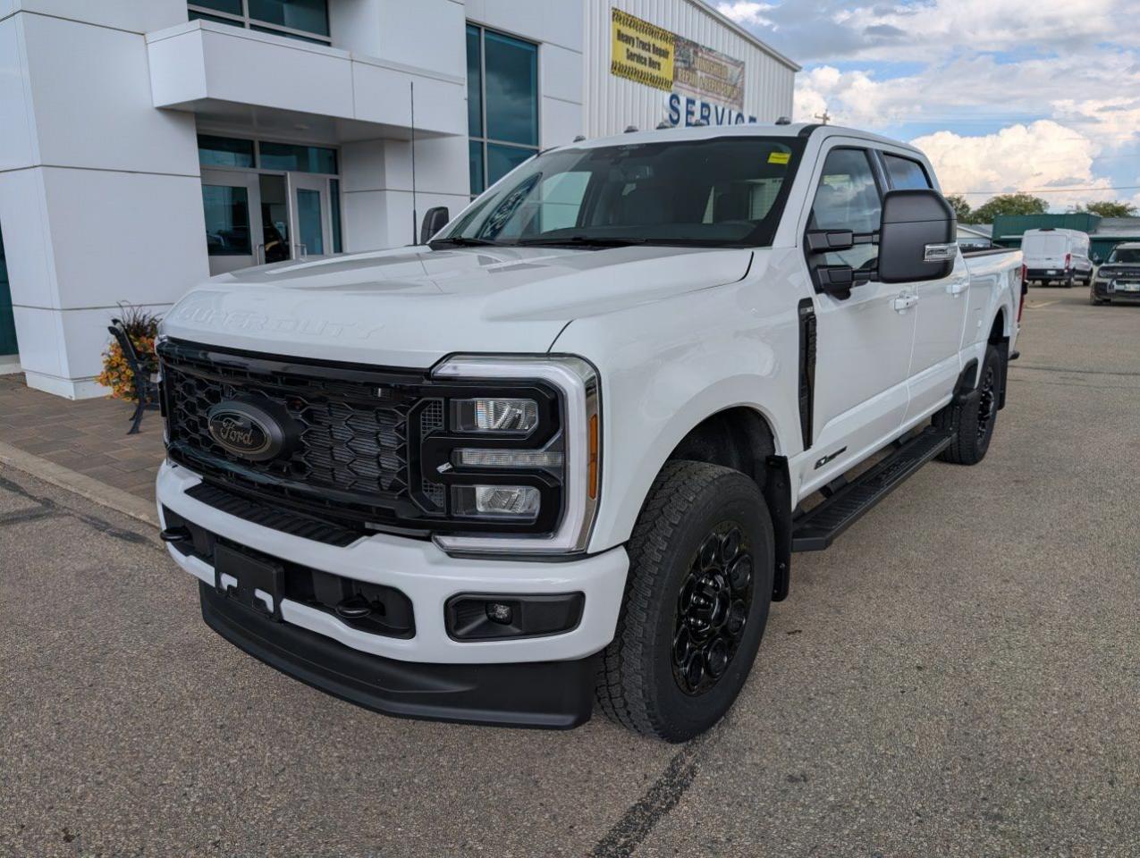 2025 Ford F-250 Super Duty SRW XLT Photo2