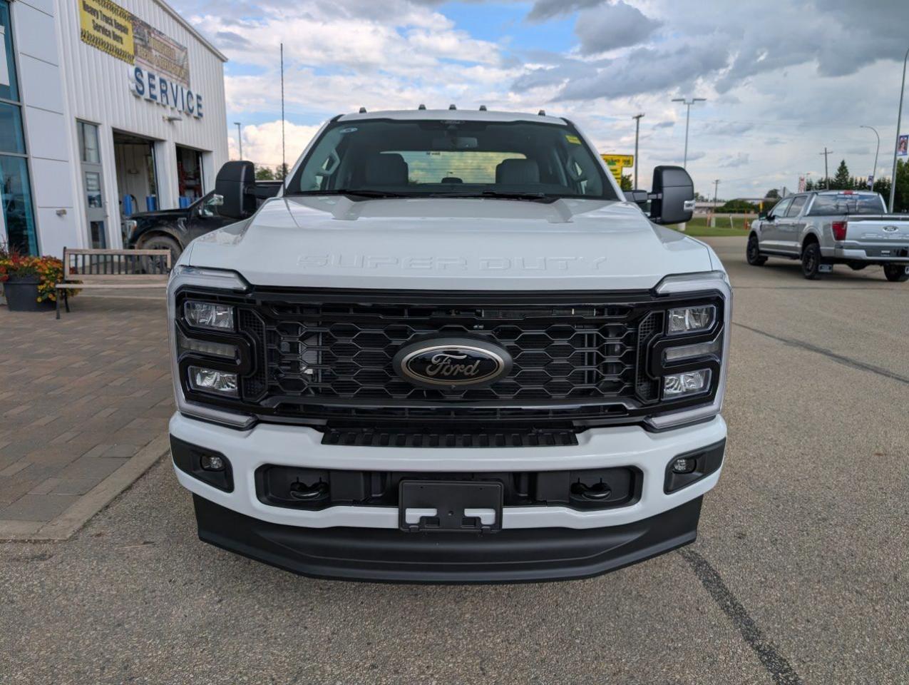 2025 Ford F-250 Super Duty SRW XLT Photo