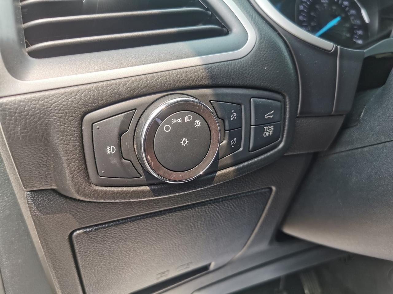 2019 Ford Edge SEL AWD - Photo #22