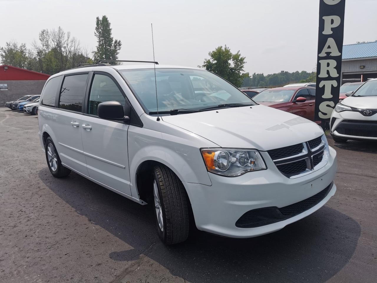 2015 Dodge Grand Caravan SE - Photo #7