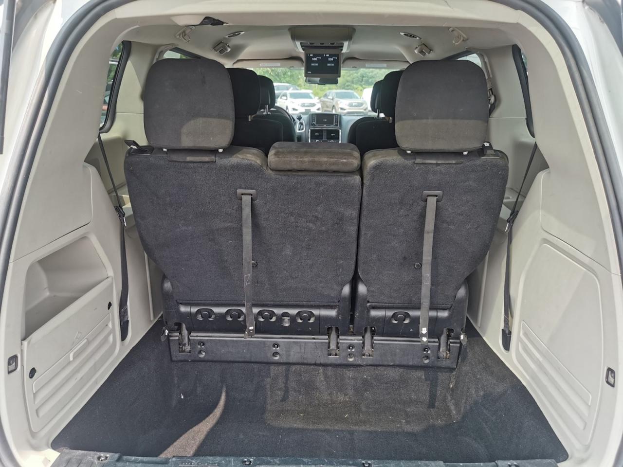 2015 Dodge Grand Caravan SE - Photo #17