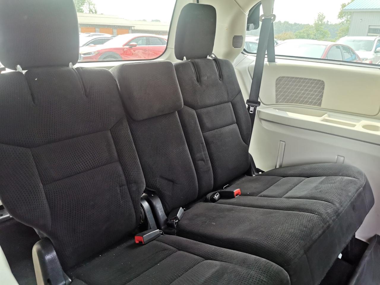 2015 Dodge Grand Caravan SE - Photo #19