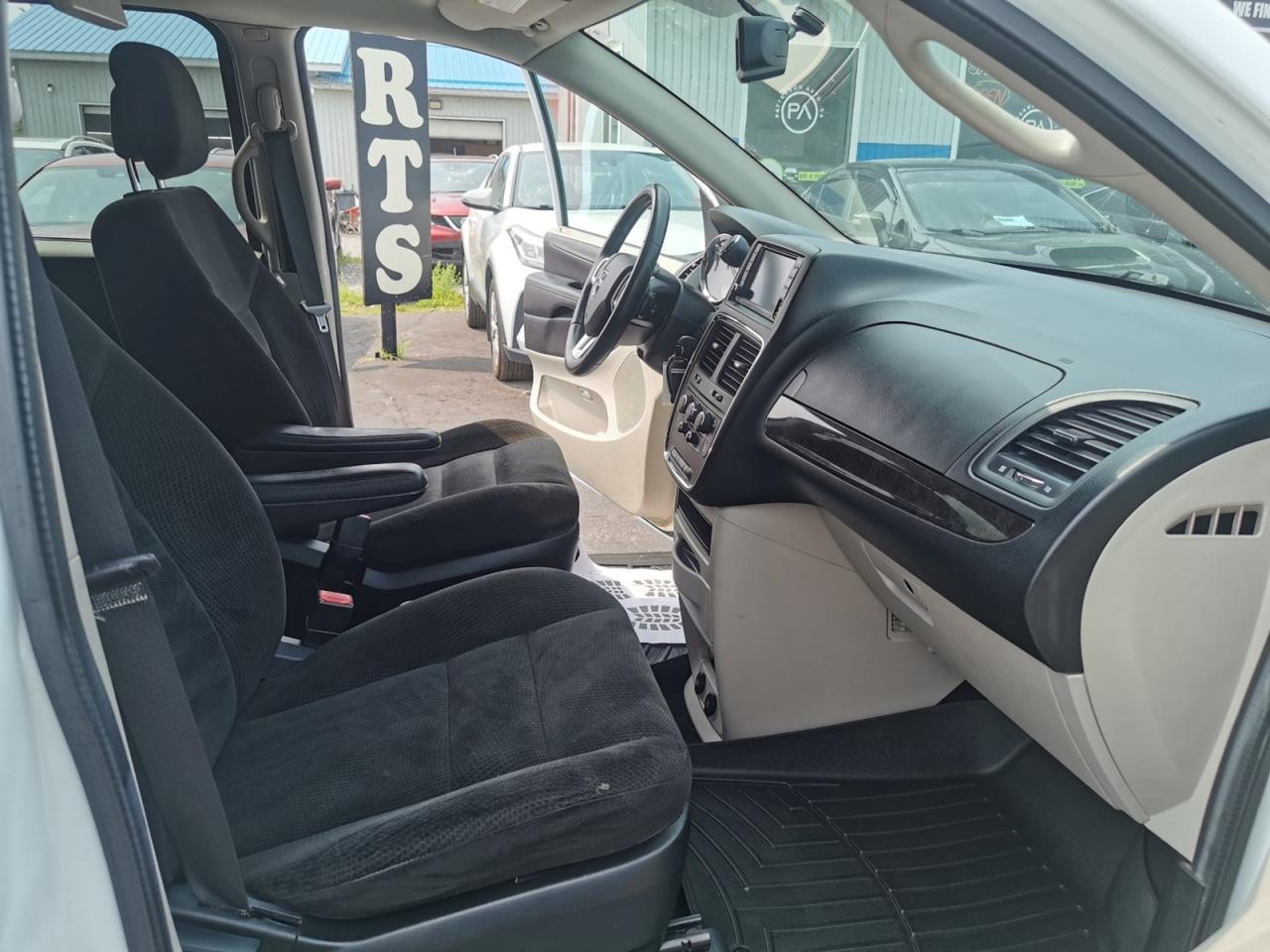 2015 Dodge Grand Caravan SE - Photo #20