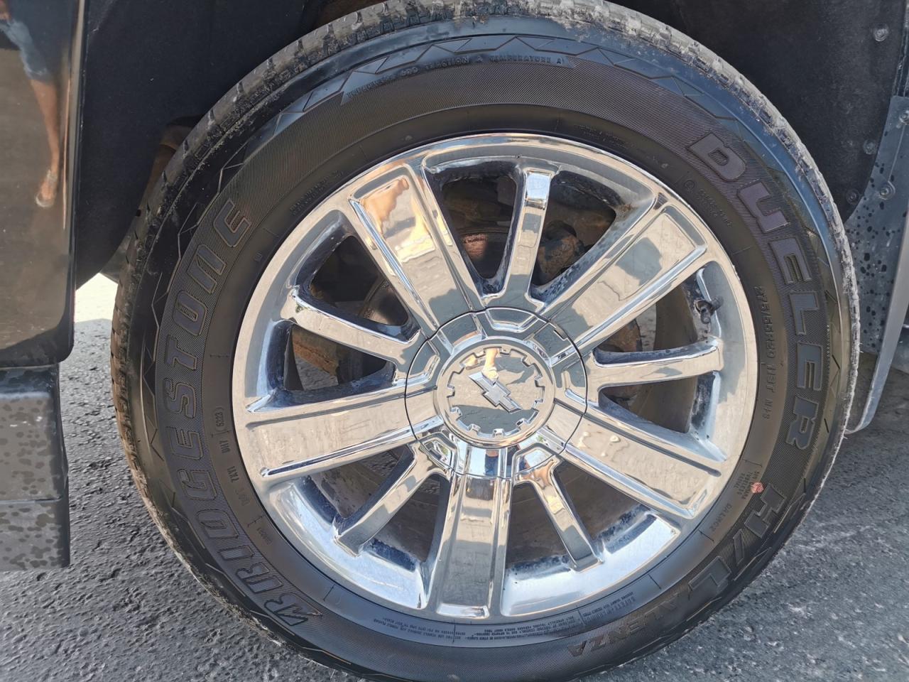 2017 Chevrolet Silverado 1500 High Country Short Box - Photo #8