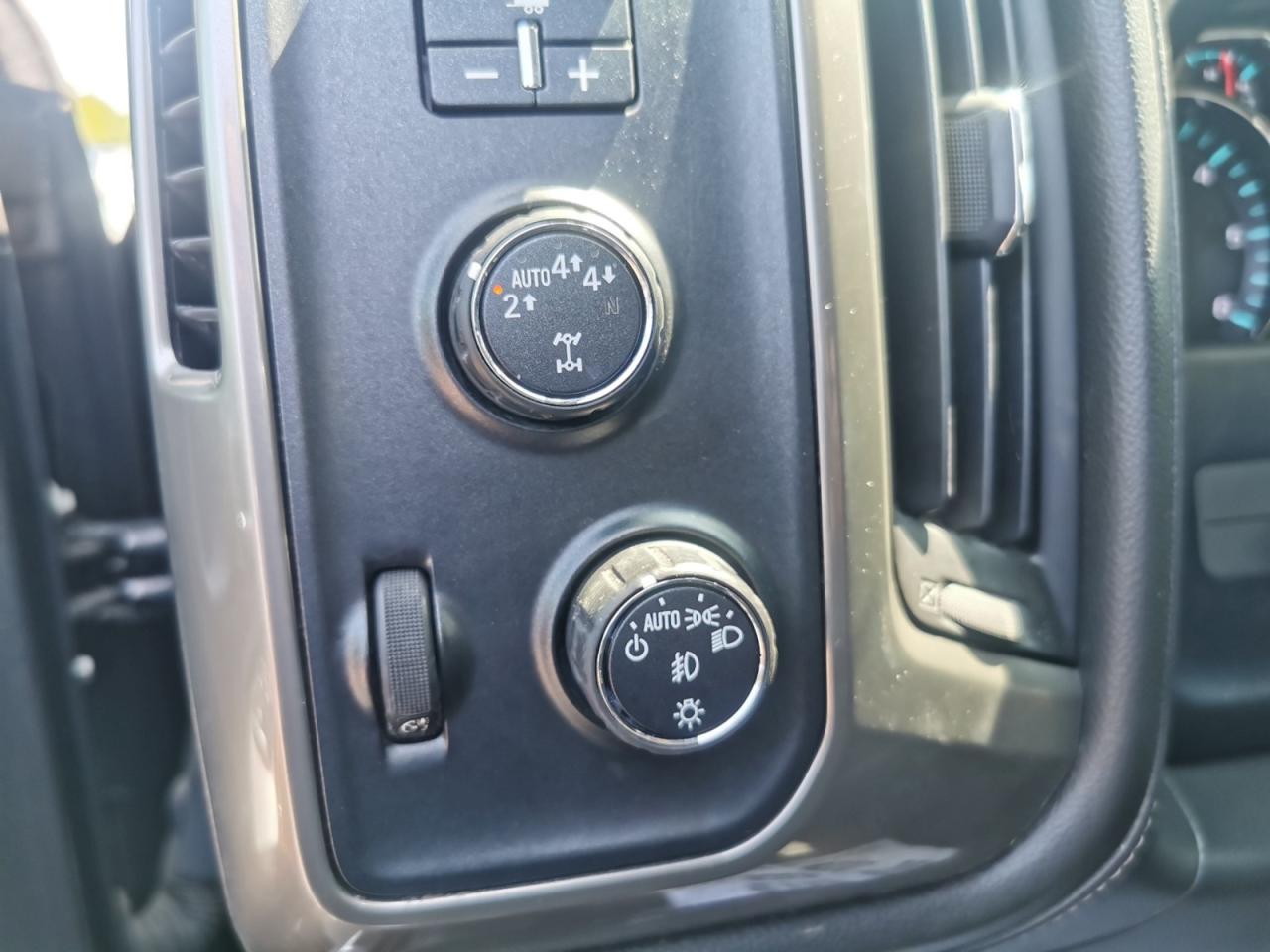2017 Chevrolet Silverado 1500 High Country Short Box - Photo #12