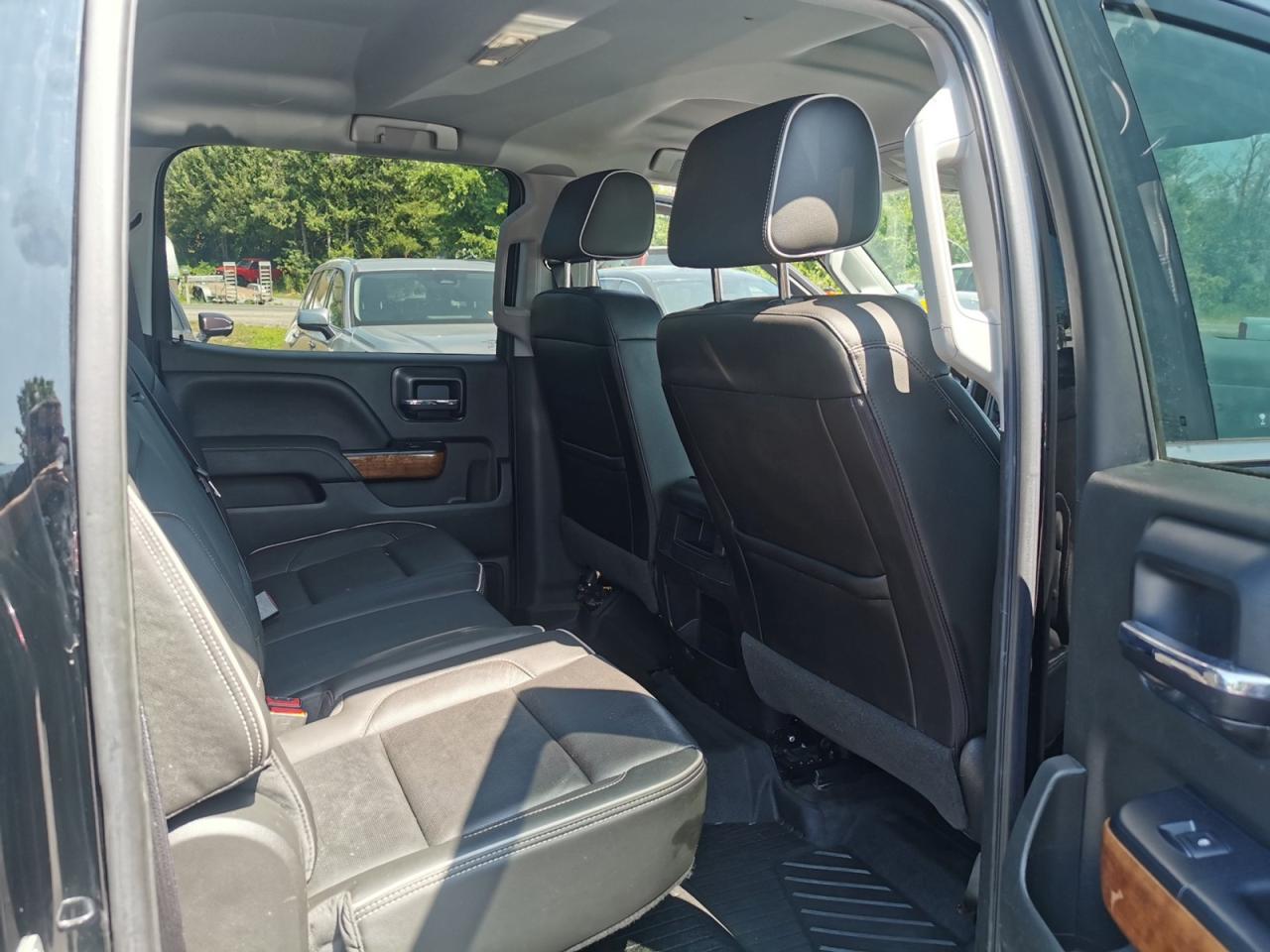 2017 Chevrolet Silverado 1500 High Country Short Box - Photo #15