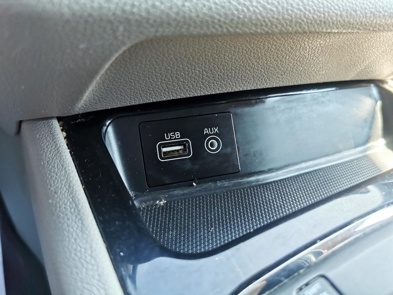 2018 Kia Sedona SX - Photo #28