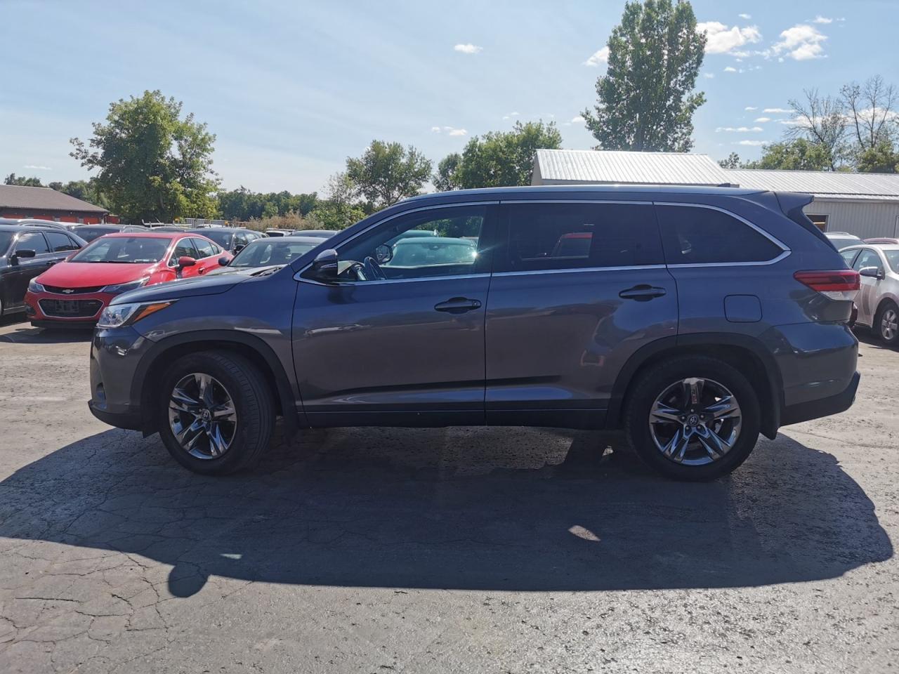 2018 Toyota Highlander Limited V6 - Photo #2