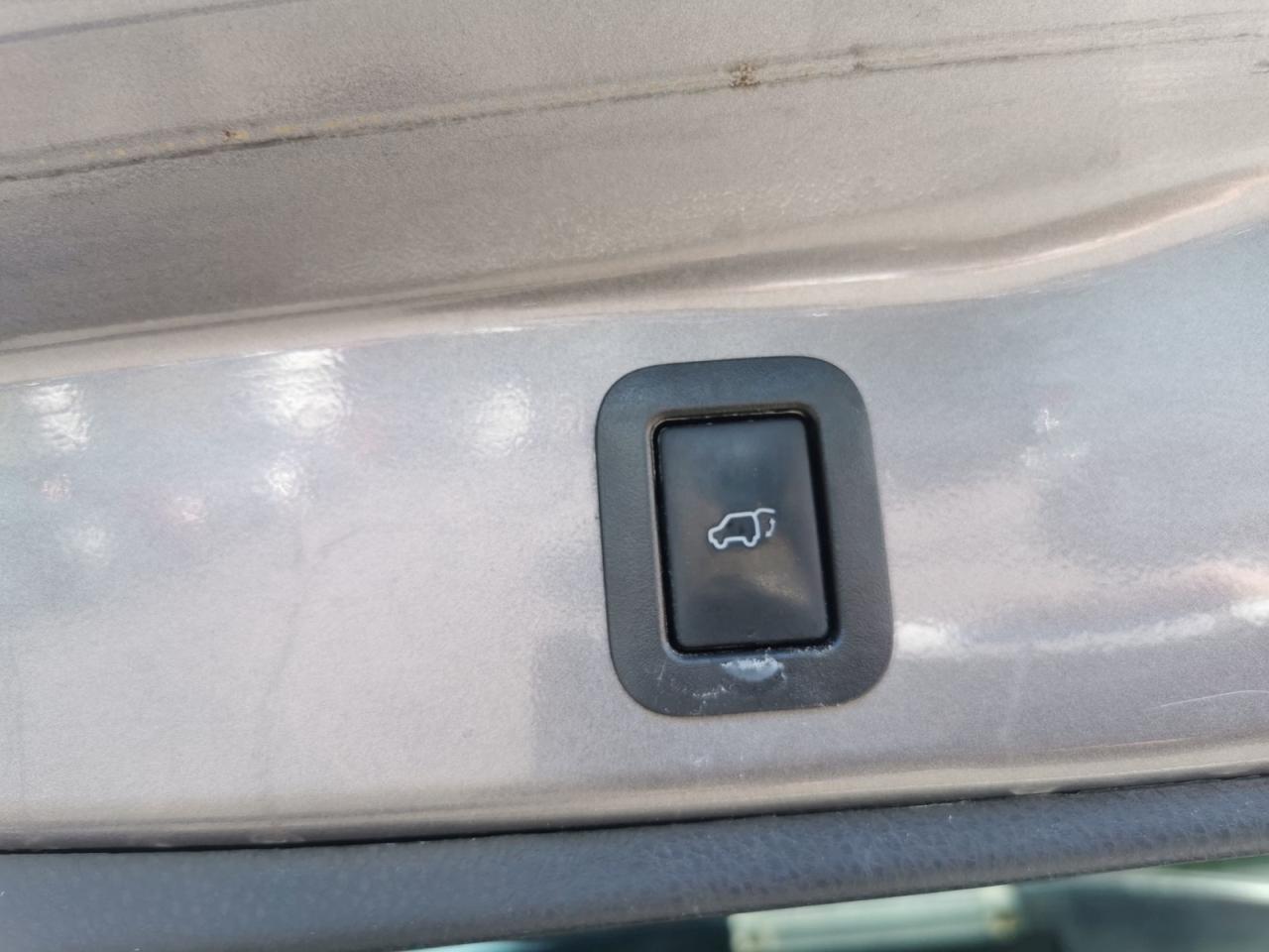 12833428